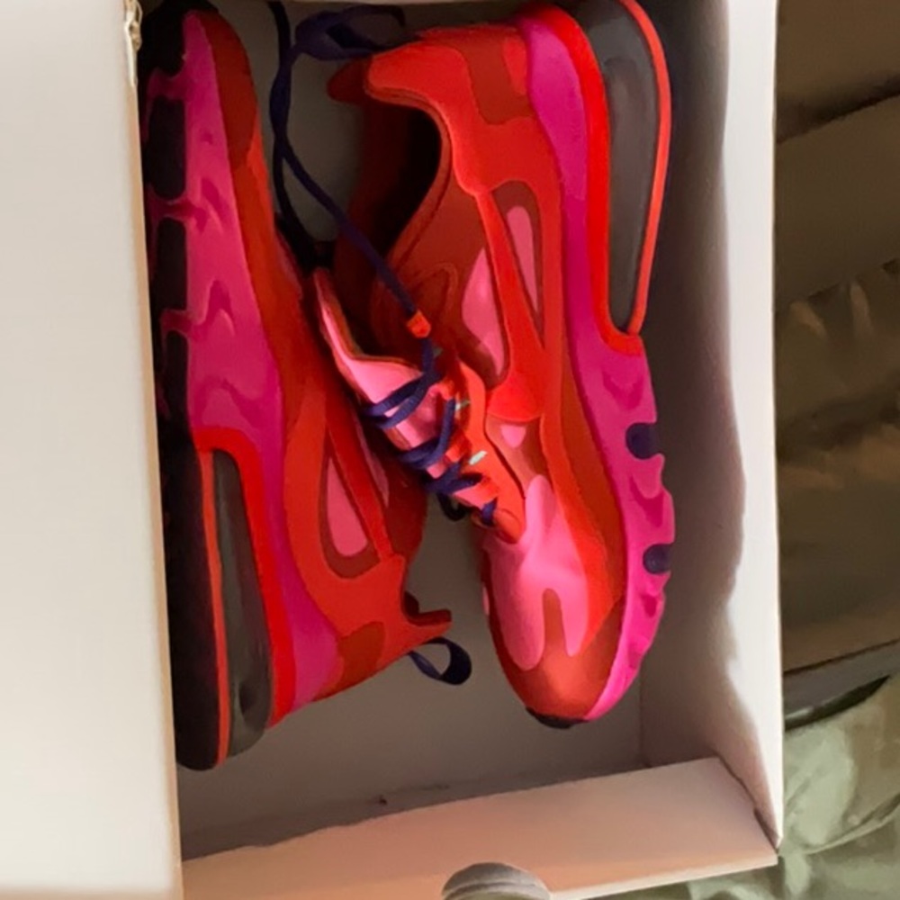 Nike Air Max 270 React